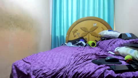 Snapshot of nakedlima chatting on July 21, 2026, 5:15 pm nakedlima online show from July 21, 2026, 5:15 pm