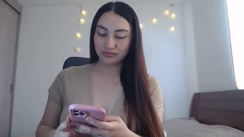 Snapshot of nala_foster chatting on April 18, 2026, 3:27 pm Nala online show from April 18, 2026, 3:27 pm