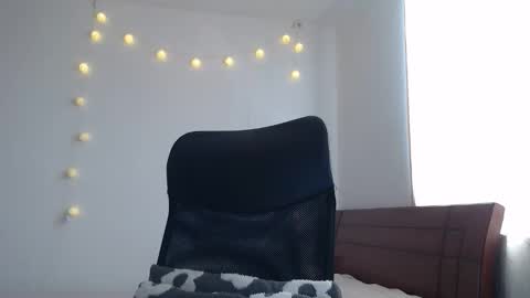 Snapshot of nala_foster chatting on April 21, 2026, 4:56 pm Nala online show from April 21, 2026, 4:56 pm