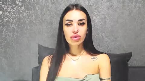 Lady online show from April 11, 2026, 2:21 pm