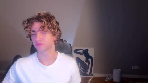 Snapshot of namiraaxel chatting on December 15, 2024, 9:09 pm Georges online show from December 15, 2024, 9:09 pm