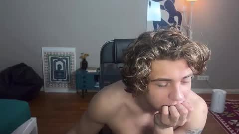 Snapshot of namiraaxel chatting on January 18, 2025, 8:30 pm Georges online show from January 18, 2025, 8:30 pm