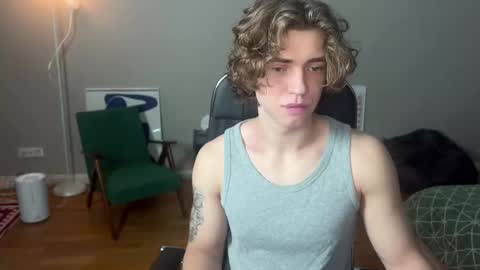 Snapshot of namiraaxel chatting on February 11, 2025, 6:30 am Georges online show from February 11, 2025, 6:30 am