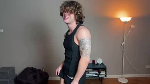 Snapshot of namiraaxel chatting on March 6, 2025, 8:16 pm Georges online show from March 6, 2025, 8:16 pm