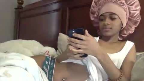 nanaonn online show from February 2, 2026, 3:22 pm