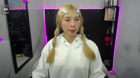 Snapshot of nancy_blonde chatting on July 2, 2026, 12:44 pm nancy blonde online show from July 2, 2026, 12:44 pm