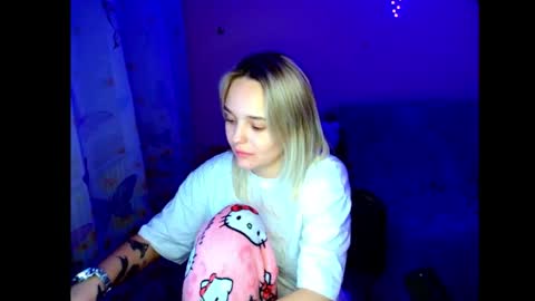 Snapshot of nancy_cutee chatting on November 18, 2025, 4:44 pm Nancy-Yuki online show from November 18, 2025, 4:44 pm