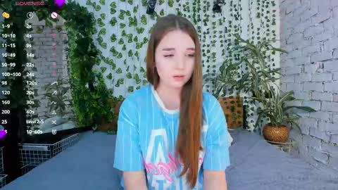 Luna online show from February 28, 2025, 9:25 am