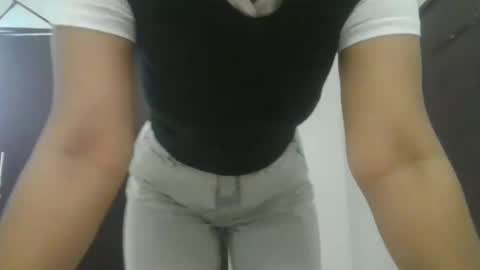 Snapshot of nancynia chatting on May 10, 2026, 8:52 am nancynia online show from May 10, 2026, 8:52 am
