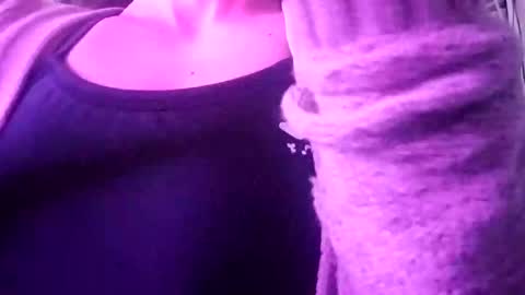 nancyybonita online show from February 2, 2025, 7:09 am