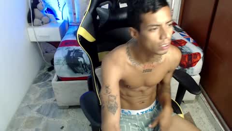 nando_col online show from October 2, 2025, 4:25 pm