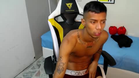 nando_col online show from October 19, 2025, 12:06 pm