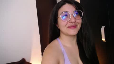 Snapshot of nani_gutierrez chatting on March 9, 2025, 1:15 pm Nani online show from March 9, 2025, 1:15 pm