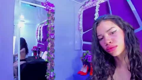 Snapshot of nanis_james15 chatting on May 1, 2026, 3:11 am nanis james15 online show from May 1, 2026, 3:11 am