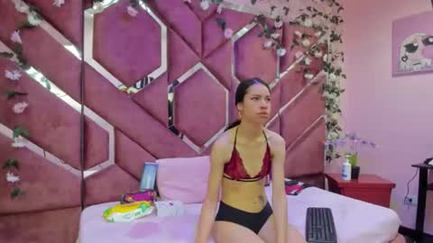 Snapshot of nanis_james15 chatting on May 2, 2026, 2:38 am nanis james15 online show from May 2, 2026, 2:38 am
