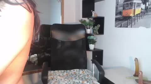 nany_pretty online show from December 31, 2024, 5:29 pm