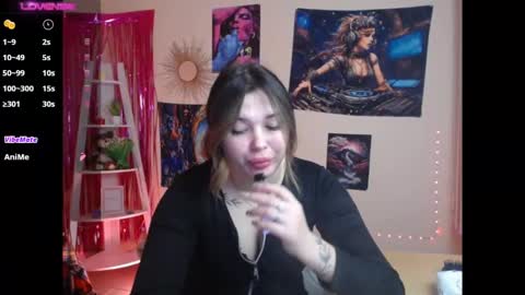 Snapshot of naom_my chatting on December 18, 2024, 10:40 am Naomy online show from December 18, 2024, 10:40 am