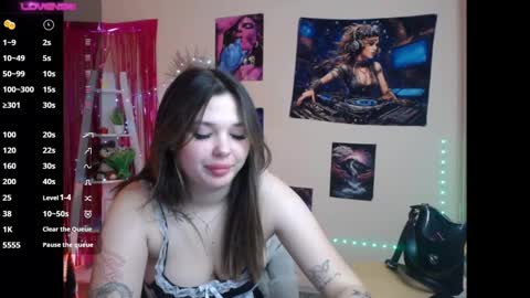 Snapshot of naom_my chatting on December 31, 2024, 12:15 pm Naomy online show from December 31, 2024, 12:15 pm