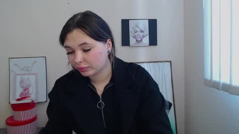 Snapshot of naom_my chatting on January 9, 2025, 11:47 am Naomy online show from January 9, 2025, 11:47 am