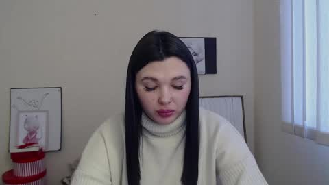 Snapshot of naom_my chatting on January 25, 2025, 12:58 pm Naomy online show from January 25, 2025, 12:58 pm