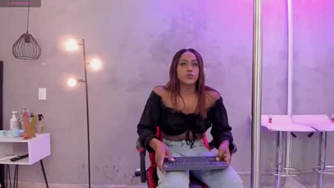 Naomi Blair online show from March 1, 2026, 3:30 am