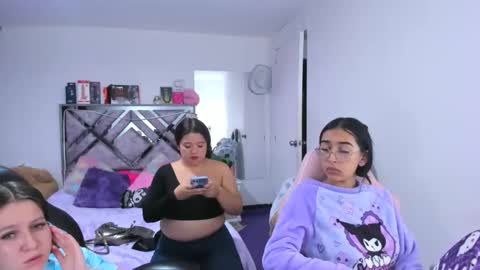 Snapshot of naomi_johnson132 chatting on May 27, 2026, 1:57 am nahomi online show from May 27, 2026, 1:57 am
