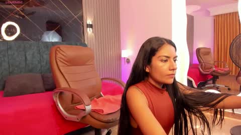 Naomi online show from January 17, 2026, 12:43 pm