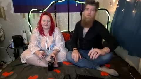 Snapshot of naomiandlogan chatting on January 25, 2025, 10:07 pm Naomi Logan online show from January 25, 2025, 10:07 pm