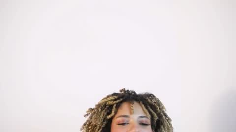 naomidawson online show from June 13, 2026, 11:24 pm