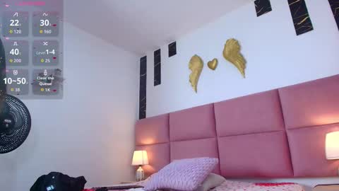 naomii_rosse online show from November 8, 2025, 11:21 am