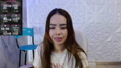 Snapshot of naomis_36 chatting on June 15, 2026, 2:19 pm Naomis online show from June 15, 2026, 2:19 pm