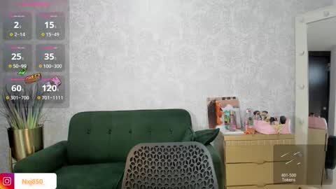 Naomi     online show from October 24, 2025, 2:02 pm