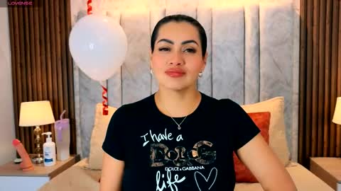 Snapshot of naomy_smithx chatting on February 15, 2026, 6:26 pm Naomy Smith online show from February 15, 2026, 6:26 pm