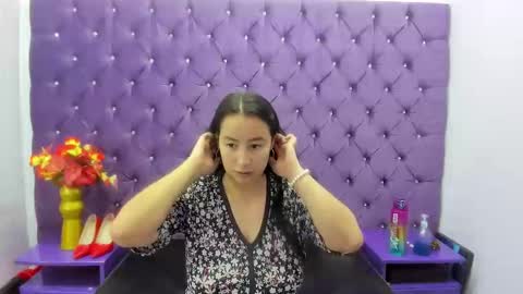 Snapshot of naomyprinces_ chatting on May 4, 2026, 2:02 pm Bulma Heidi online show from May 4, 2026, 2:02 pm