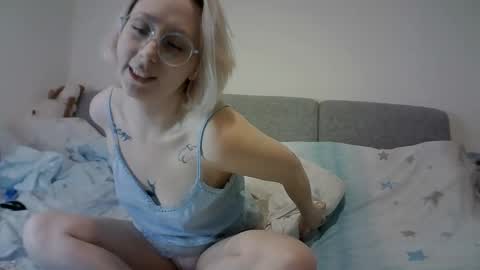 NaozuQAce online show from December 14, 2024, 6:52 pm