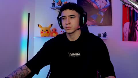 Snapshot of naranjo_seb chatting on January 14, 2025, 5:12 pm sebastian online show from January 14, 2025, 5:12 pm