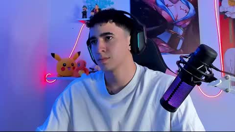 Snapshot of naranjo_seb chatting on March 11, 2025, 5:27 am sebastian online show from March 11, 2025, 5:27 am