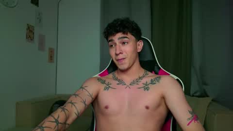 Snapshot of naranjo_seb chatting on October 4, 2025, 5:38 am sebastian online show from October 4, 2025, 5:38 am