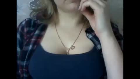 NarcisJill online show from December 17, 2024, 12:43 pm