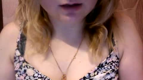 NarcisJill online show from January 22, 2025, 12:49 pm