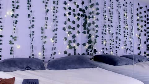 Maira online show from January 17, 2025, 1:47 am