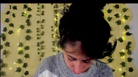 Maira online show from February 9, 2025, 2:38 am