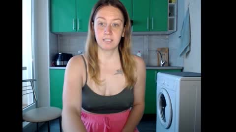 Snapshot of nastasiiaaforyou chatting on October 17, 2025, 6:05 am nastasiiaaforyou online show from October 17, 2025, 6:05 am