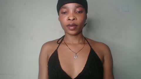 bella online show from October 30, 2025, 9:26 pm