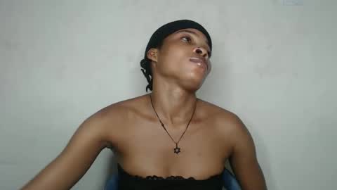 bella online show from November 2, 2025, 10:56 pm