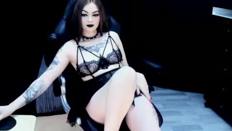 Snapshot of nastykatty_ chatting on July 1, 2026, 10:42 pm nastykatty_ online show from July 1, 2026, 10:42 pm