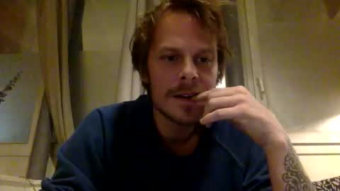 nastyloveparis online show from October 27, 2025, 7:18 pm