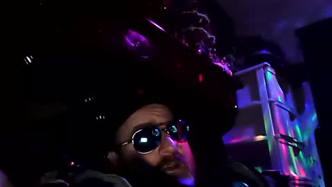 nastysubs69 online show from February 3, 2025, 12:14 pm