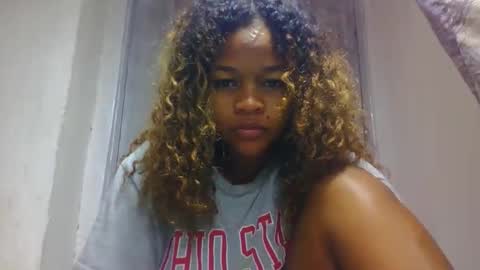 natachazz online show from March 23, 2026, 3:32 am