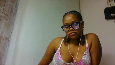 natachazz online show from April 4, 2026, 11:29 am